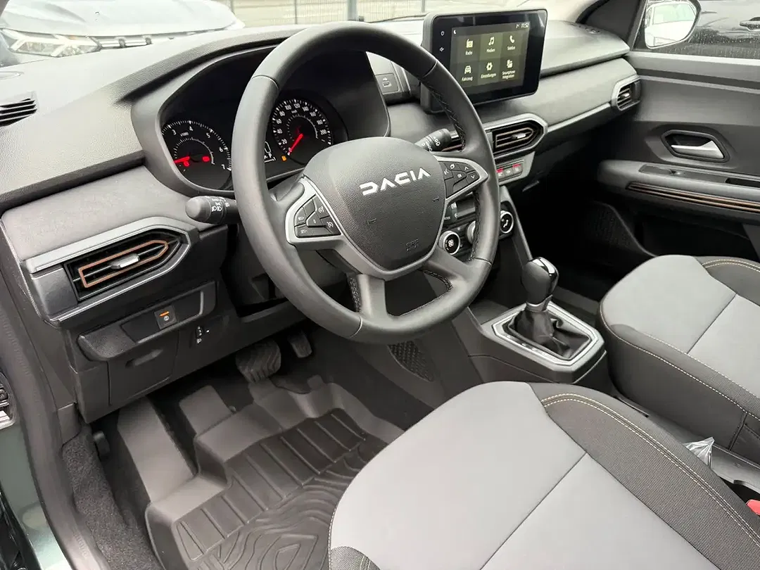 Dacia Sandero - Thumbnail 14