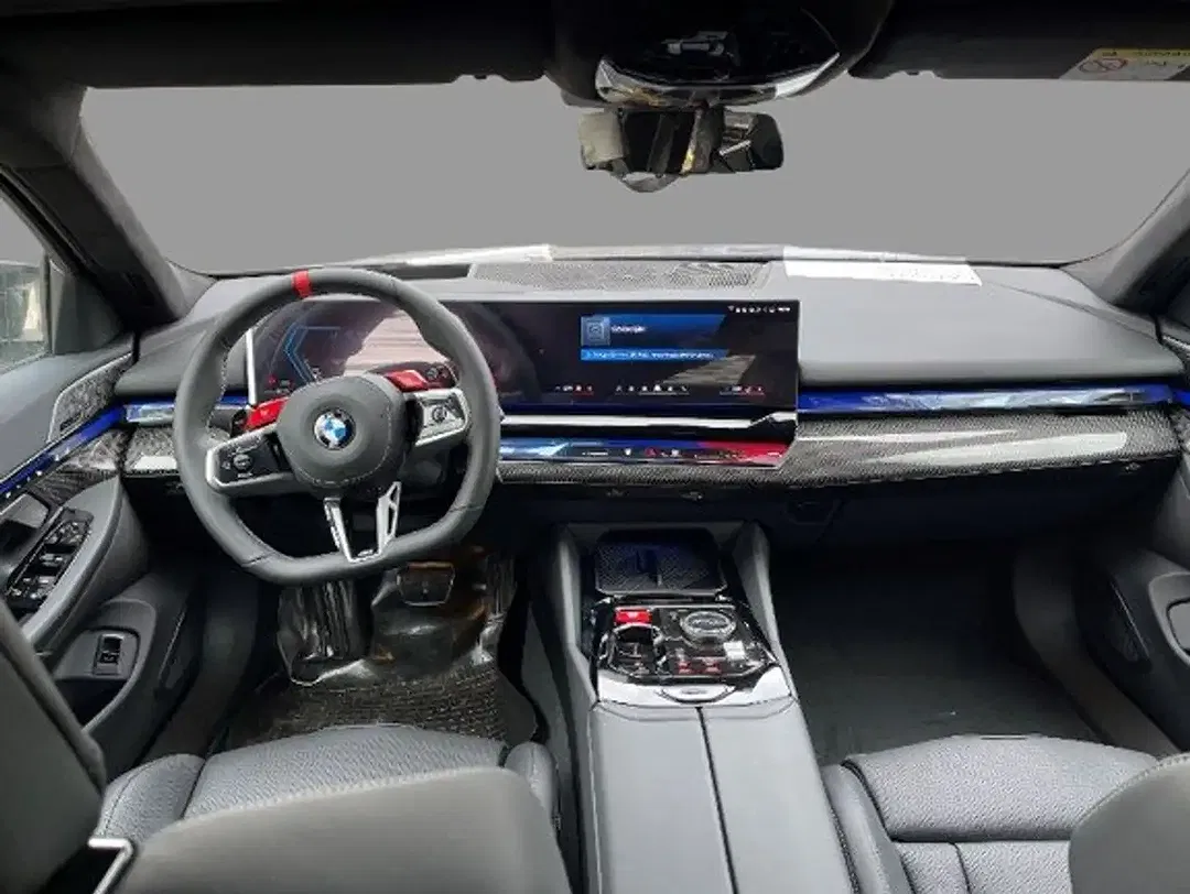 BMW M5 - Thumbnail 10