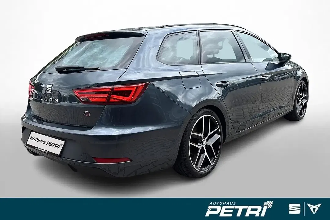 SEAT Leon - Thumbnail 5