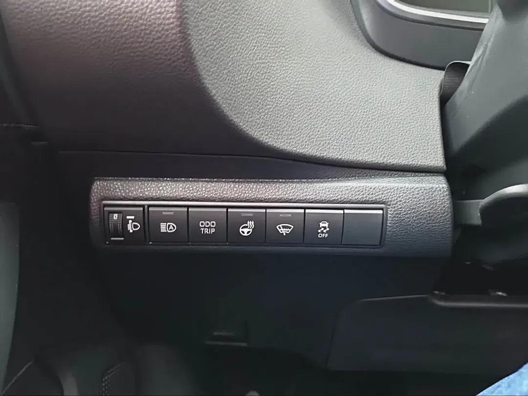 Toyota Corolla - Thumbnail 15