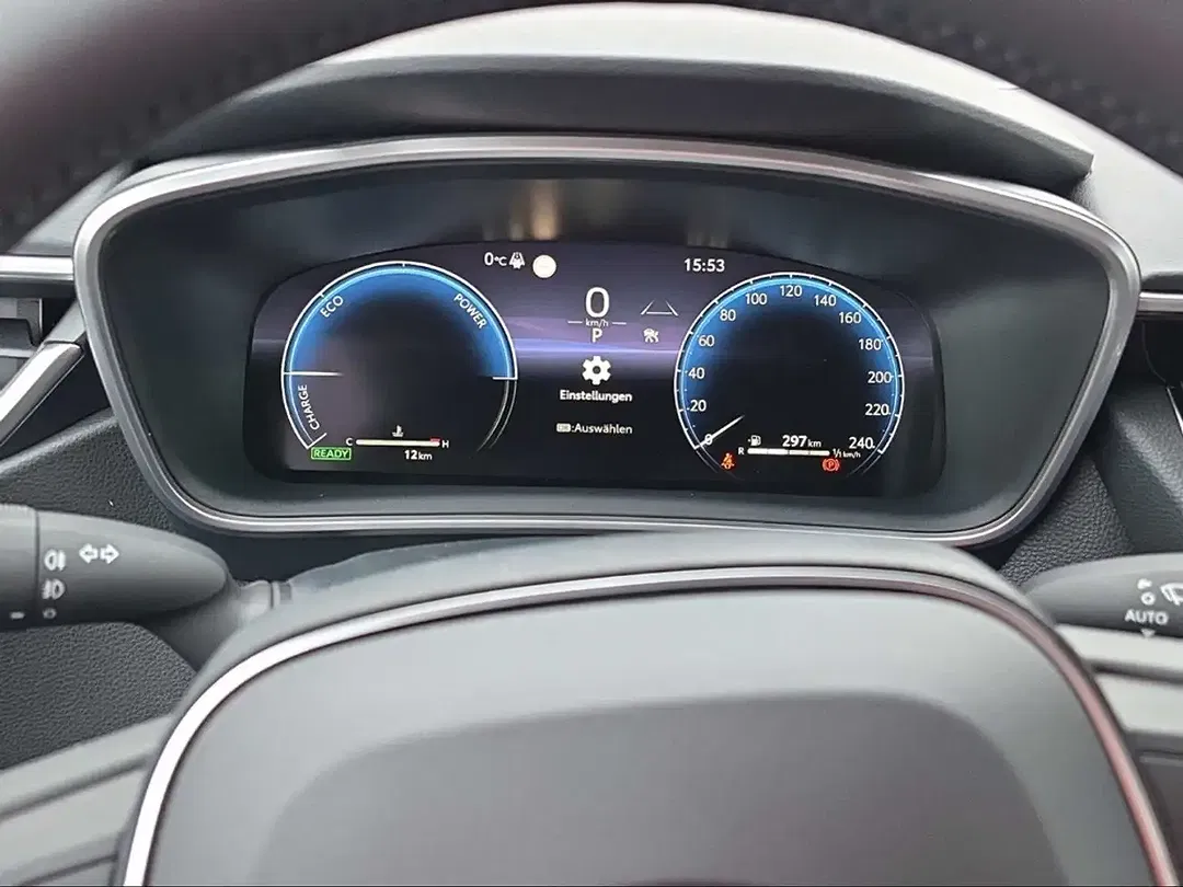 Toyota Corolla - Thumbnail 8