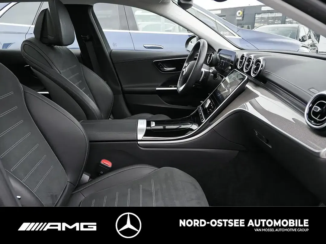 Mercedes-Benz C 300 - Thumbnail 11