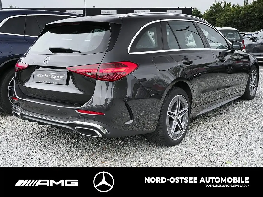 Mercedes-Benz C 300 - Thumbnail 4