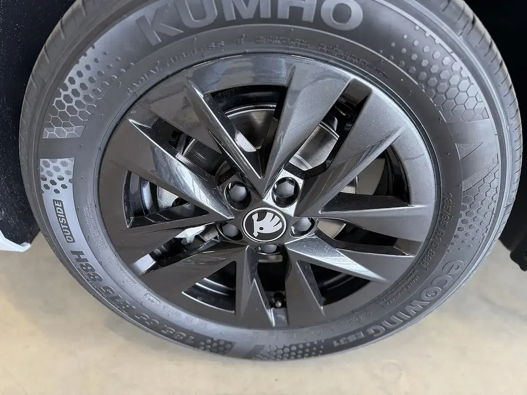 Skoda Fabia - Thumbnail 3