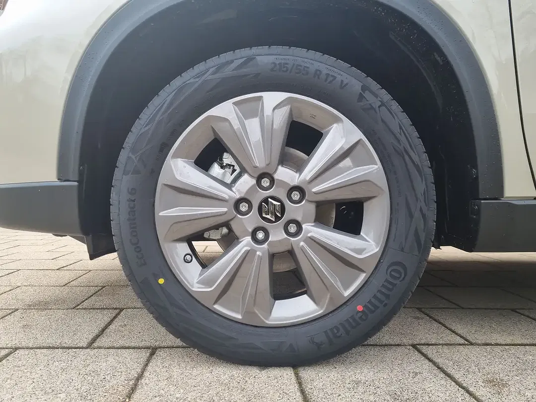 Suzuki Vitara - Thumbnail 10