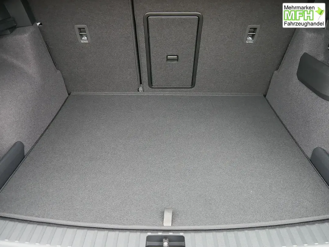 Skoda Karoq - Thumbnail 5