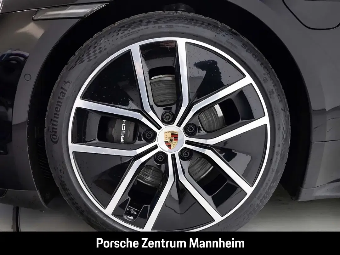 Porsche Taycan - Thumbnail 8