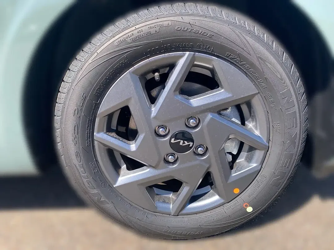 Kia Picanto - Thumbnail 8