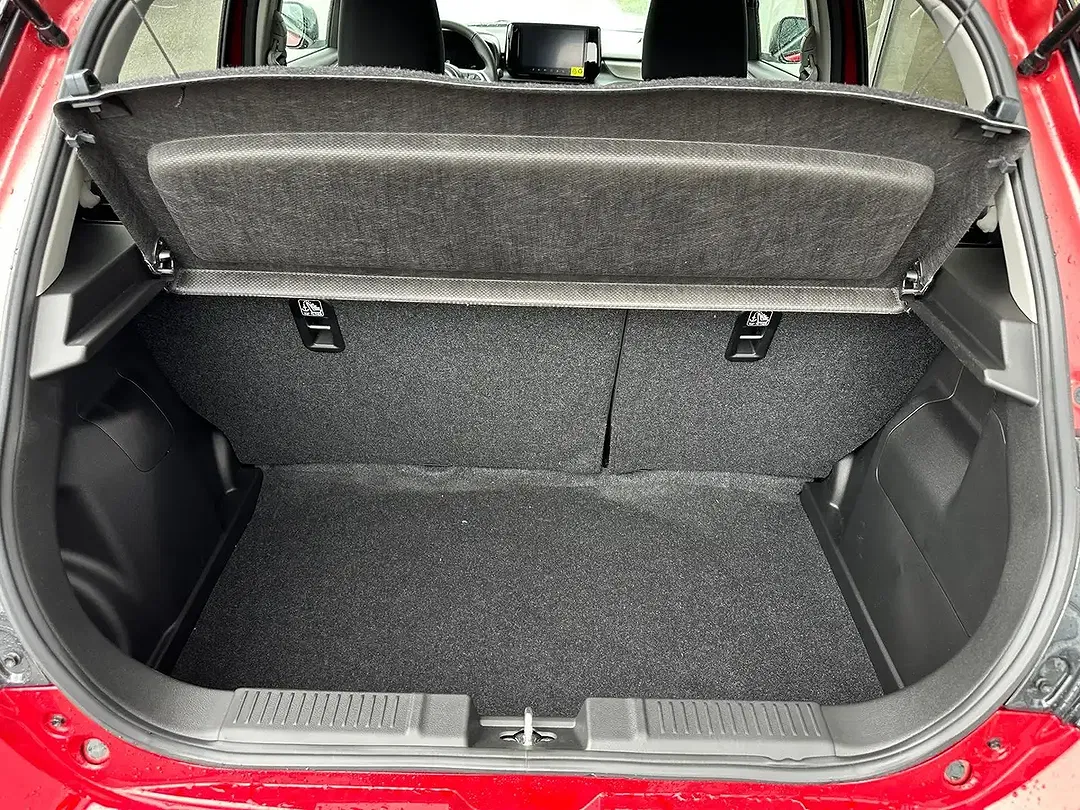 Suzuki Swift - Thumbnail 12