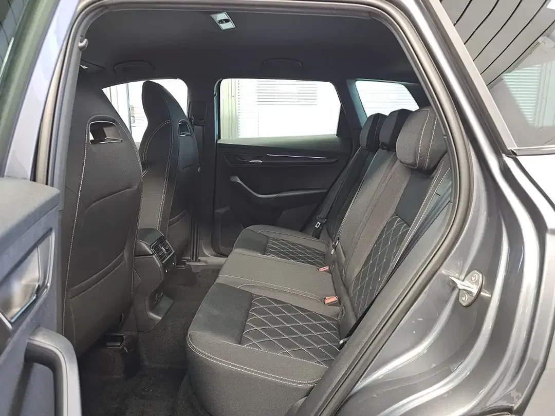 Skoda Karoq - Thumbnail 10