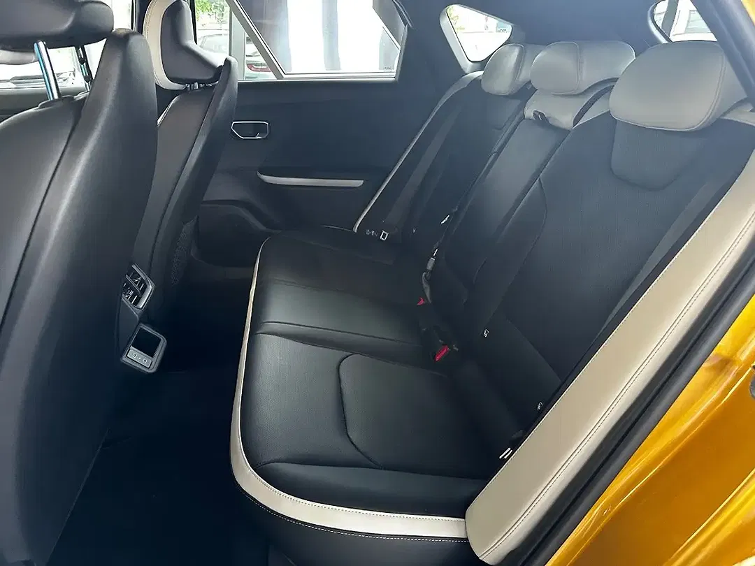 Kia K4 - Thumbnail 7