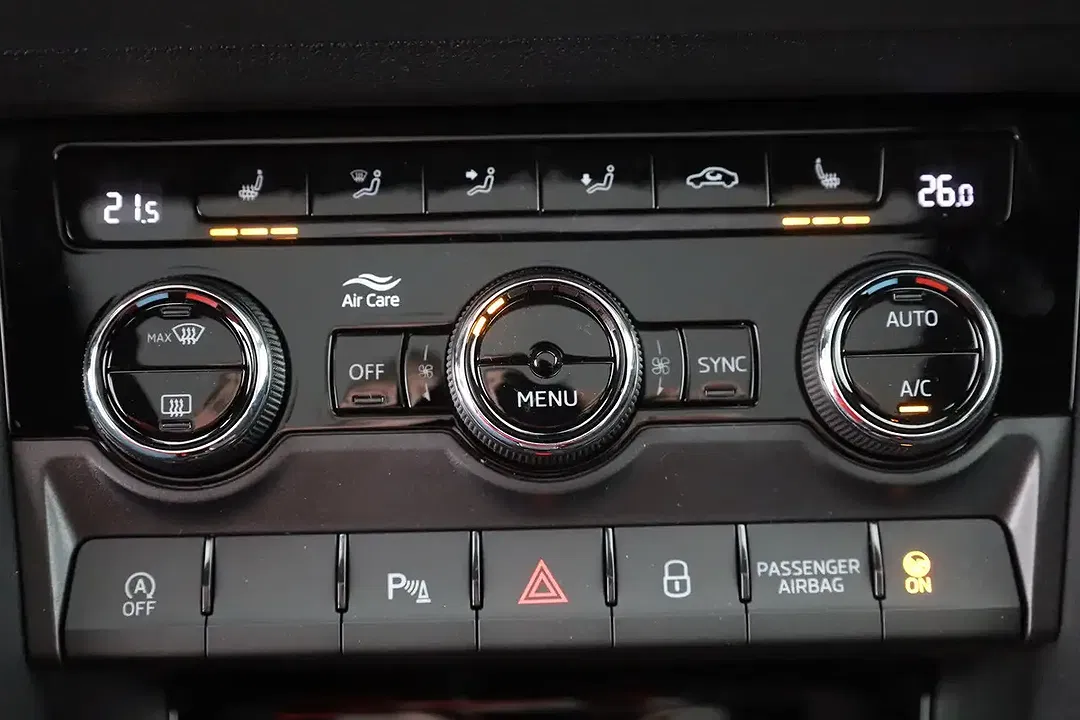Skoda Karoq - Thumbnail 11