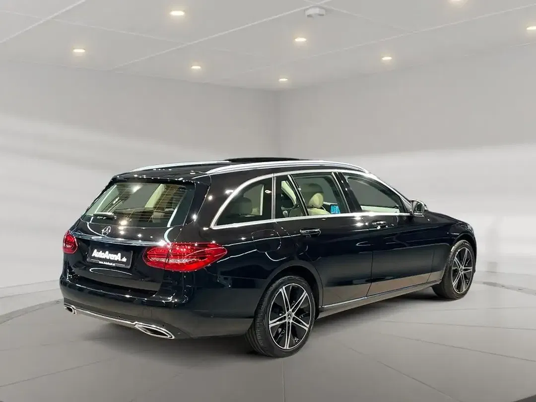 Mercedes-Benz C 300 - Thumbnail 2