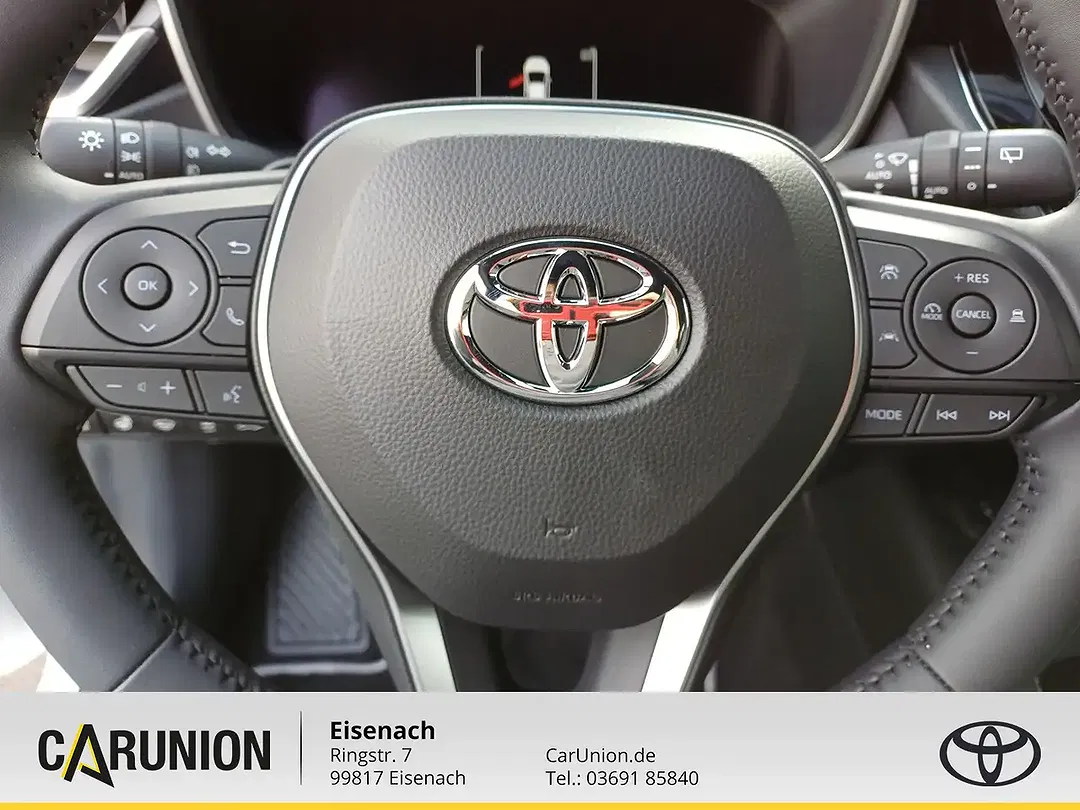 Toyota Corolla - Thumbnail 15