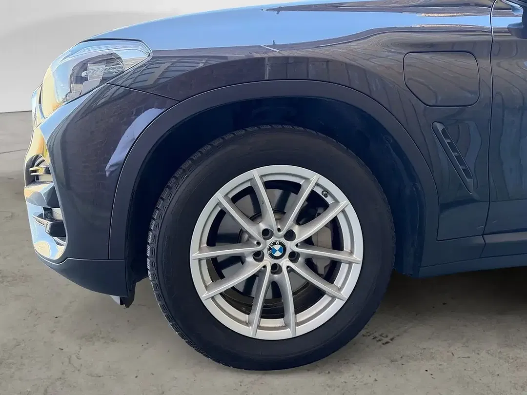 BMW X3 - Thumbnail 10