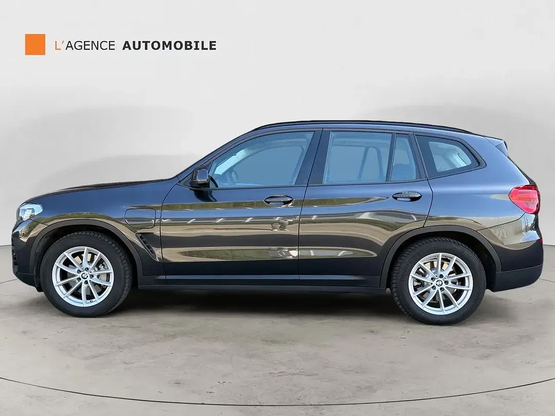 BMW X3 - Thumbnail 3
