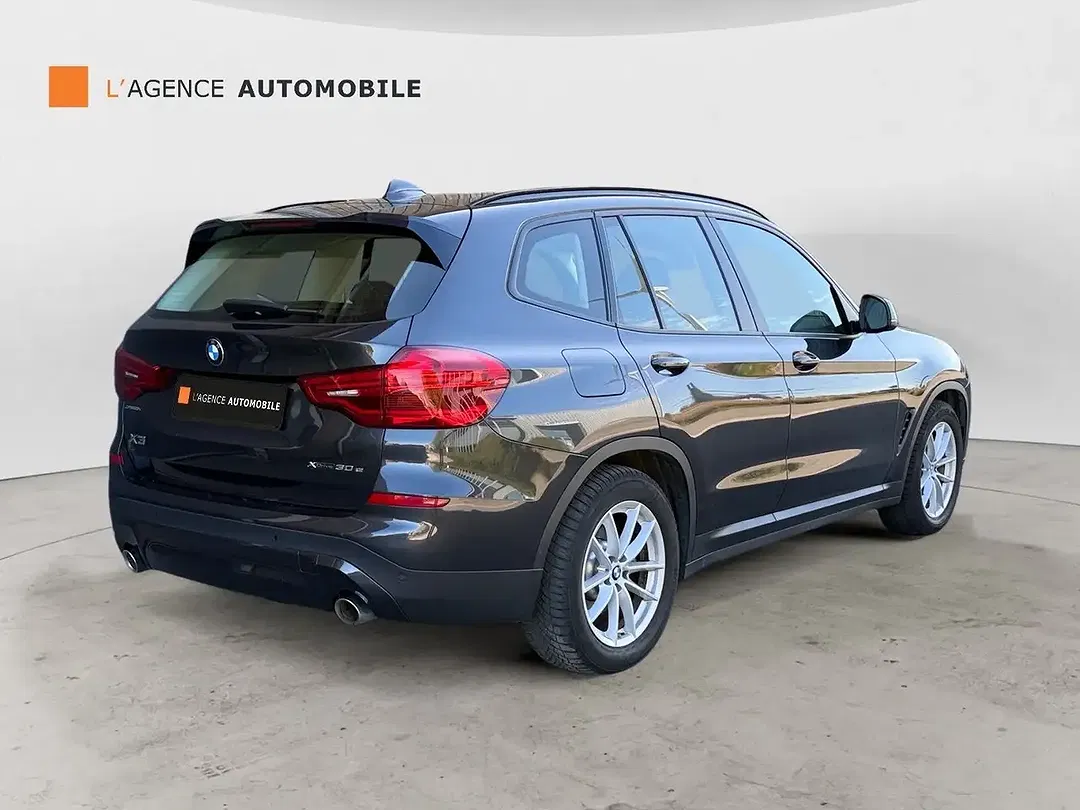 BMW X3 - Thumbnail 6