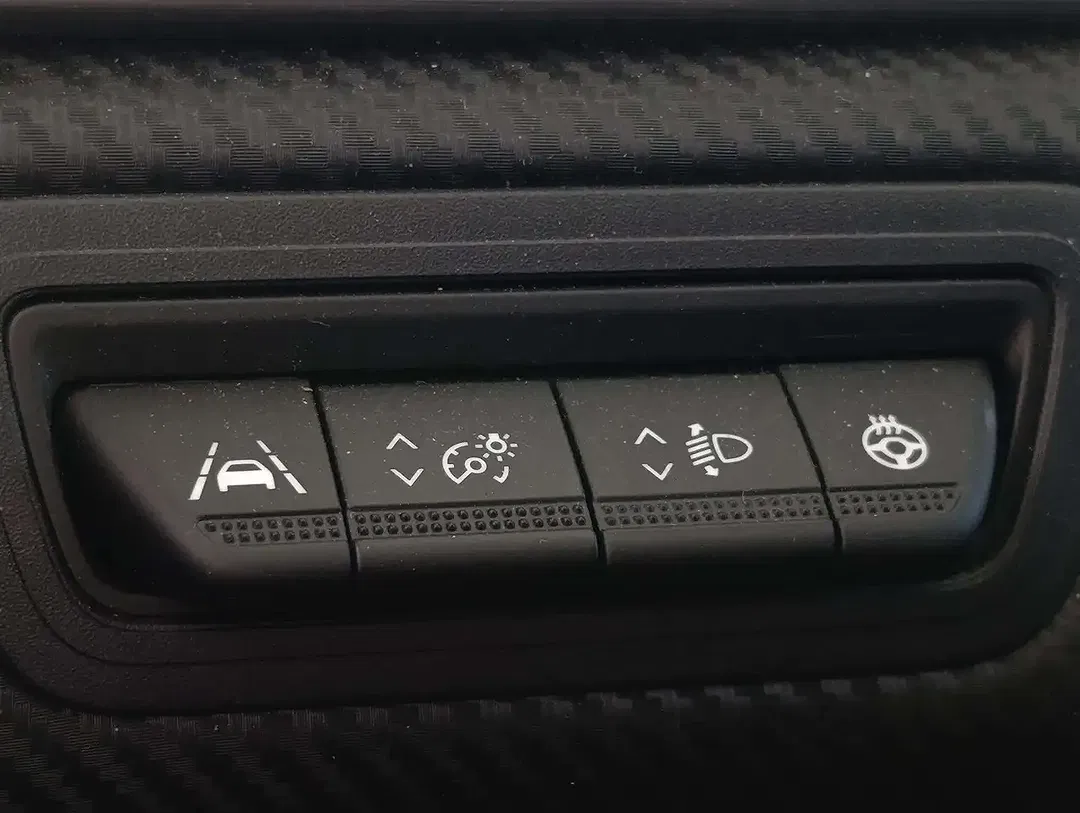 Renault Captur - Thumbnail 16