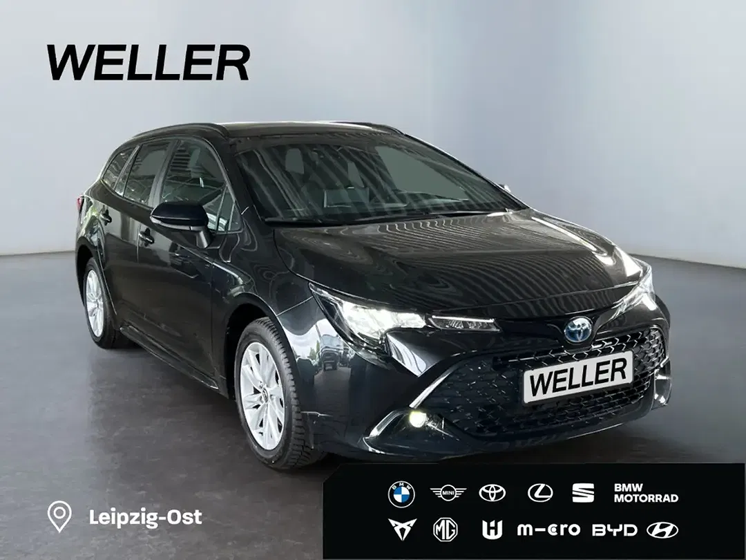 Toyota Corolla - Thumbnail 3
