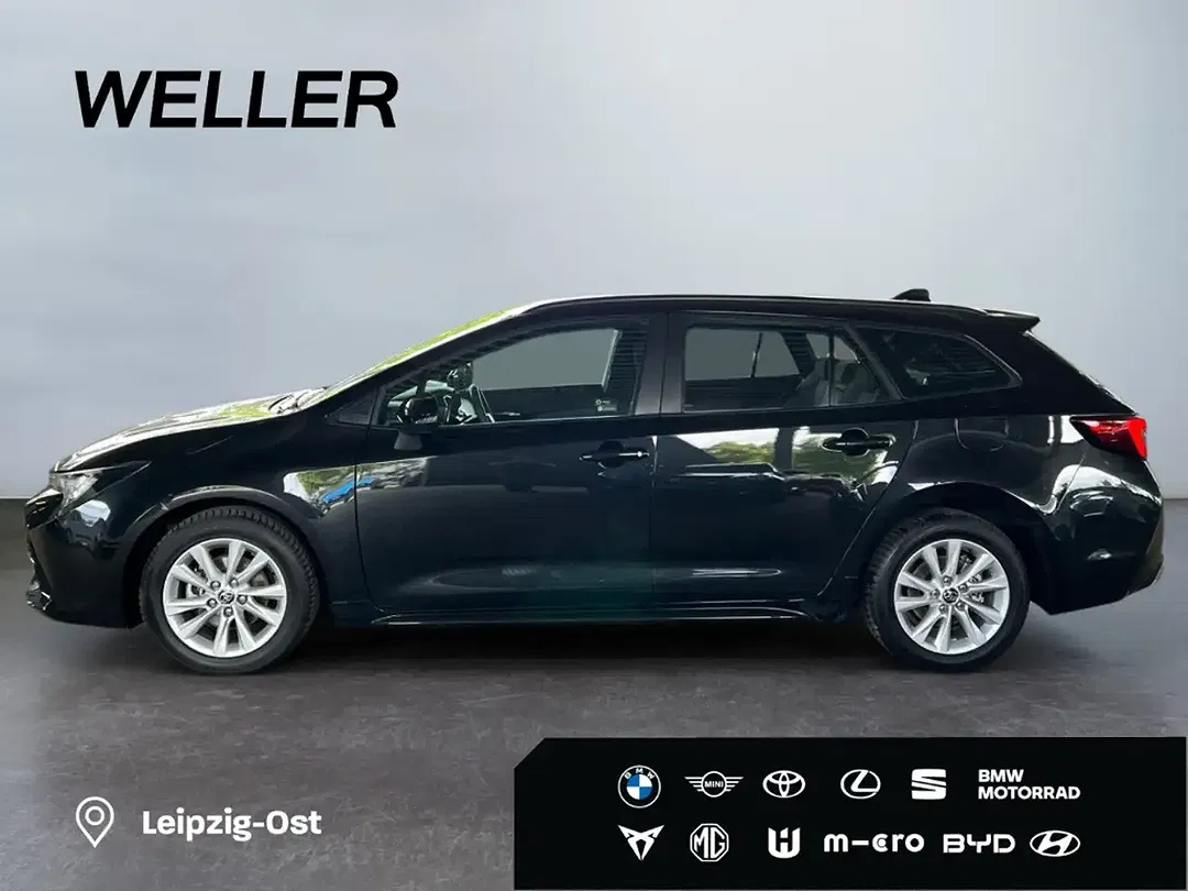 Toyota Corolla - Thumbnail 4
