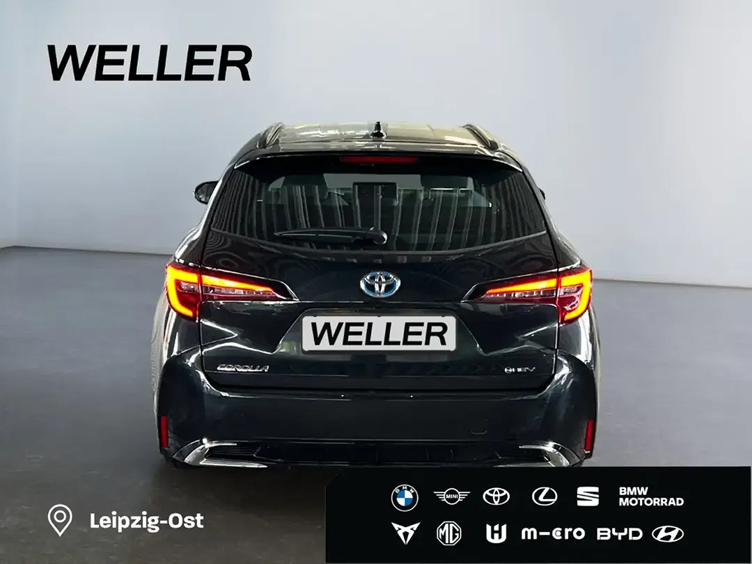 Toyota Corolla - Thumbnail 5