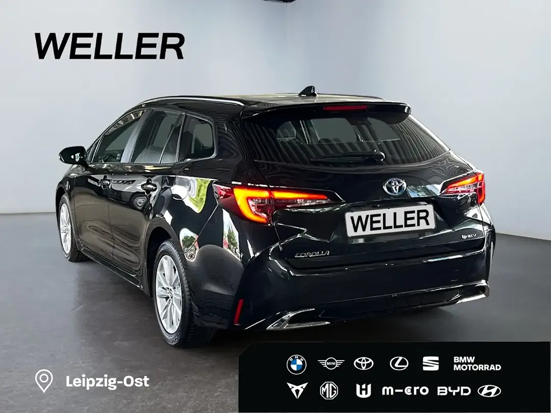 Toyota Corolla - Thumbnail 6