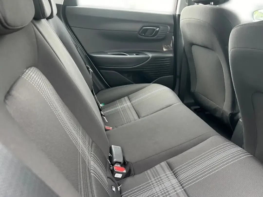 Hyundai i20 - Thumbnail 13