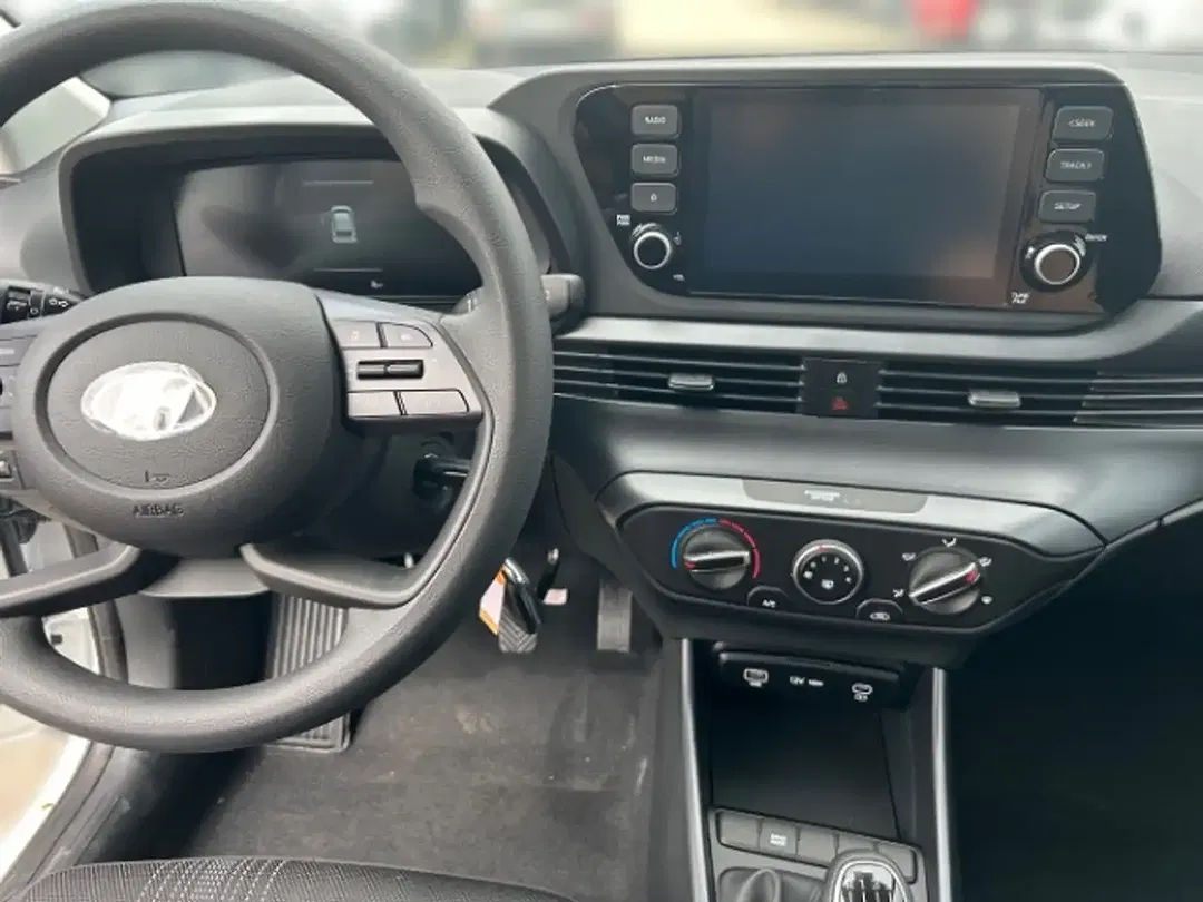 Hyundai i20 - Thumbnail 9