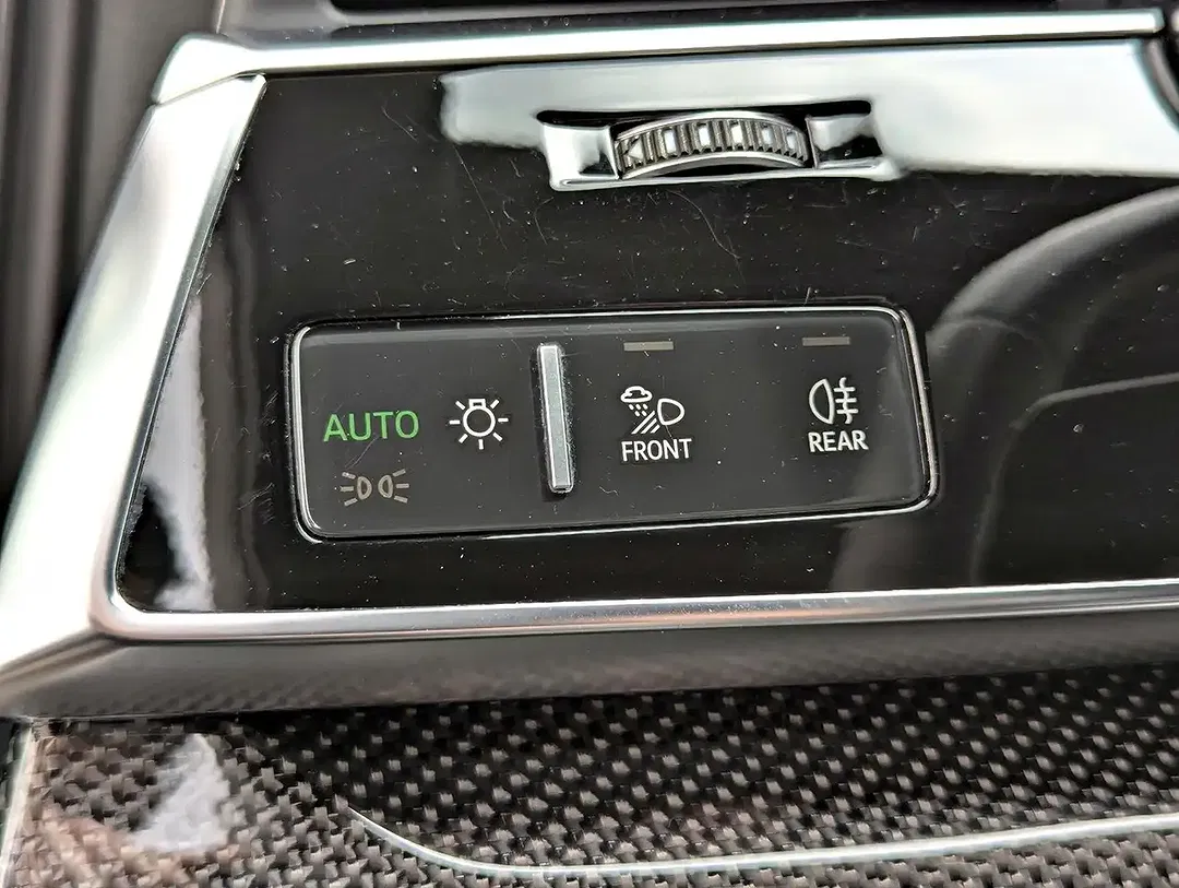 Audi SQ7 - Thumbnail 12