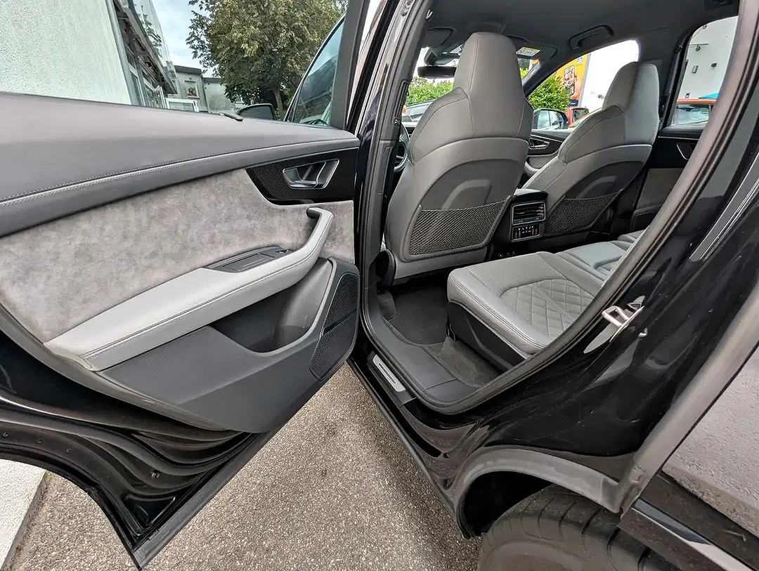 Audi SQ7 - Thumbnail 28