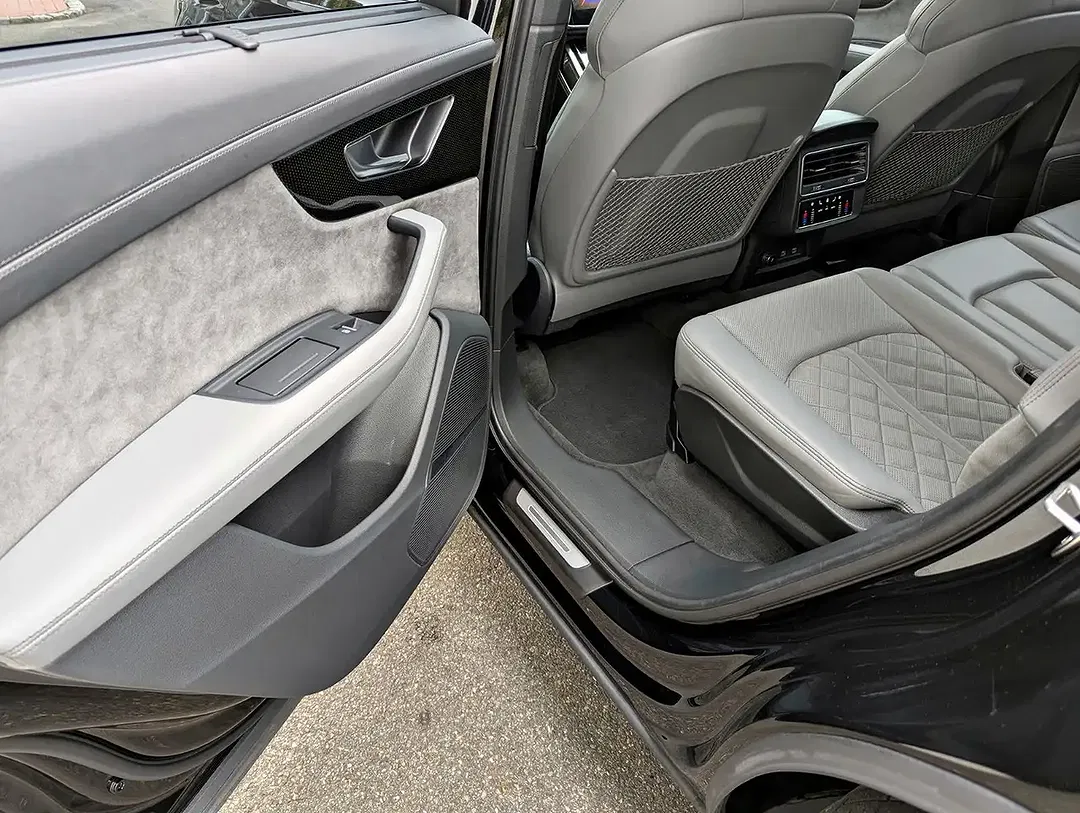 Audi SQ7 - Thumbnail 29