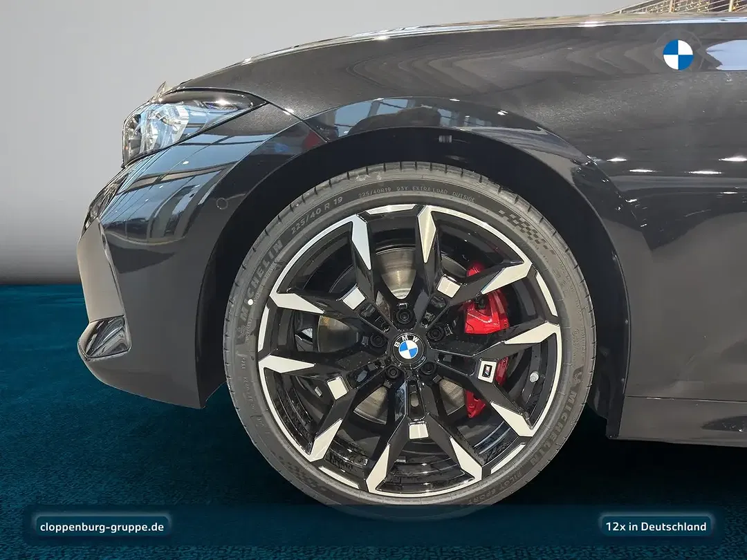 BMW 330 - Thumbnail 11