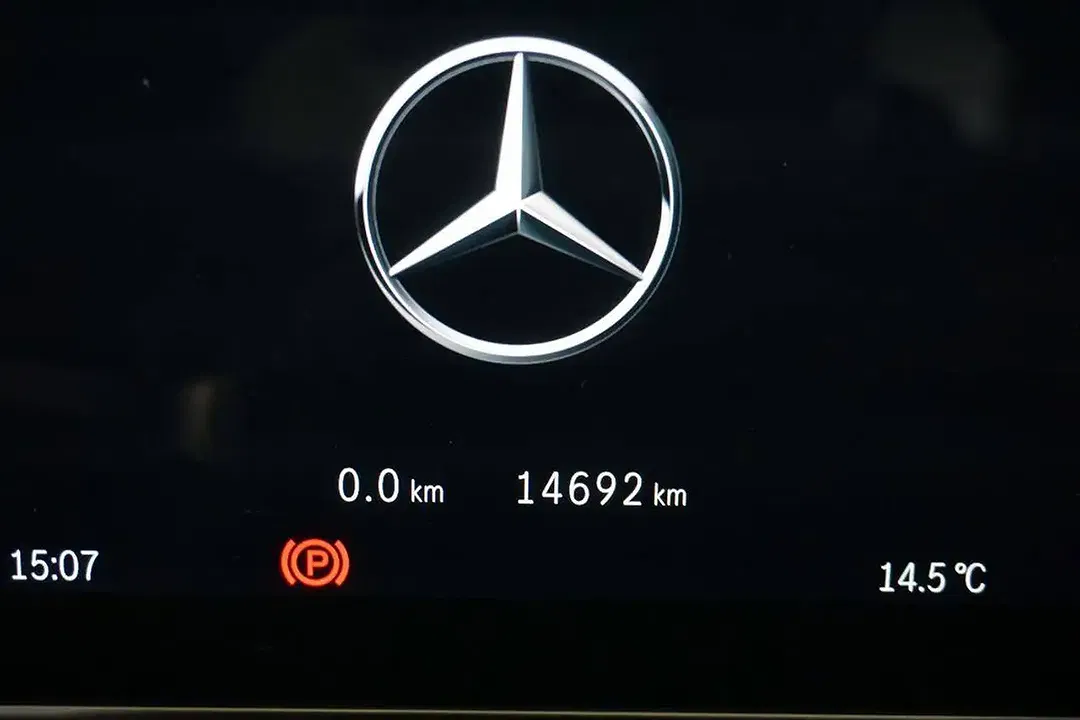 Mercedes-Benz CLE 180 - Thumbnail 13