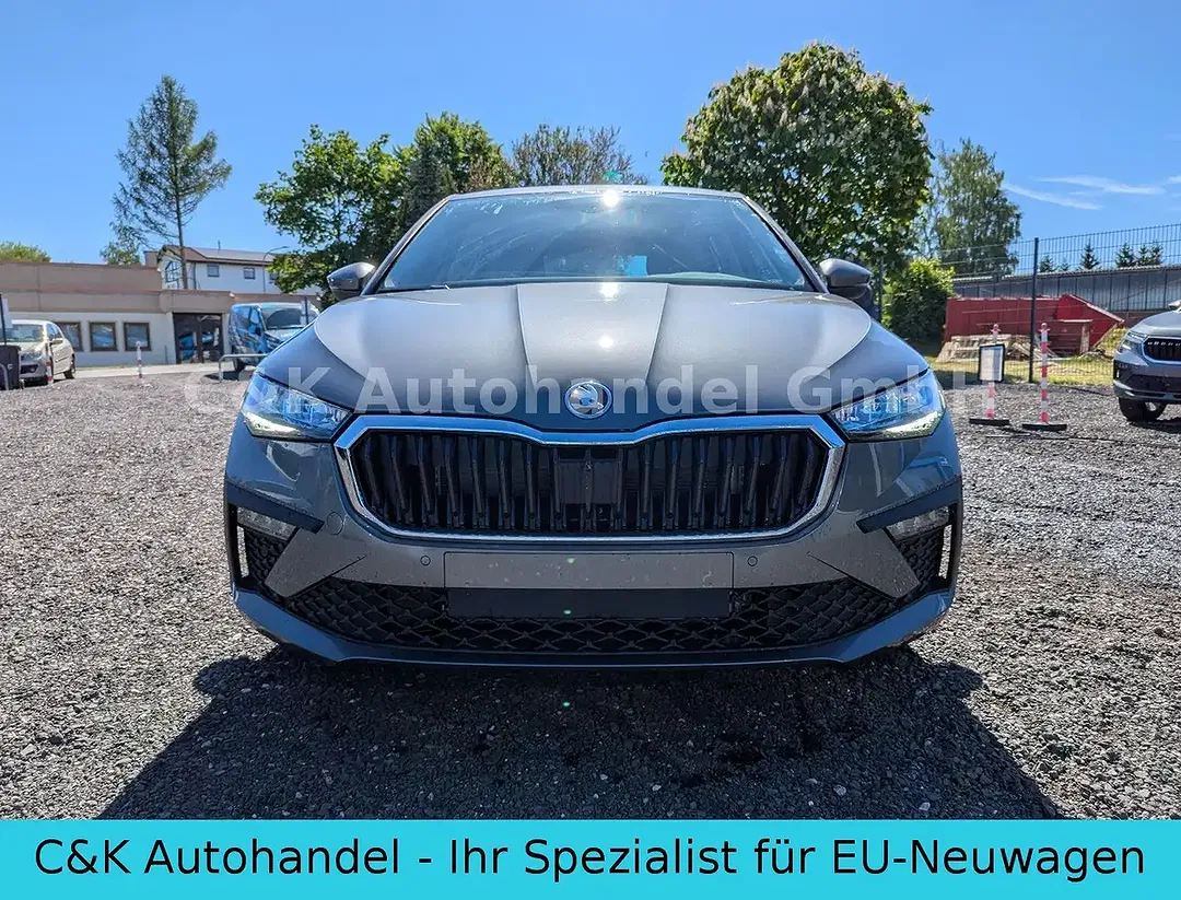 Skoda Scala - Thumbnail 2