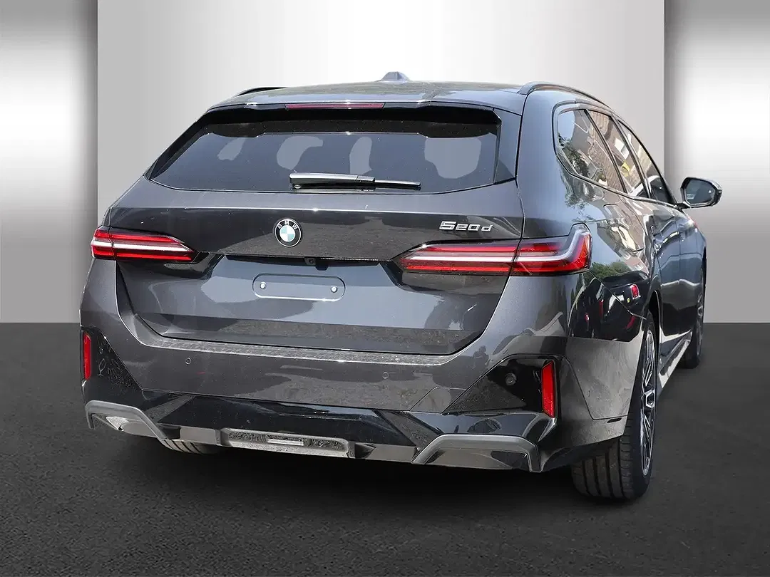 BMW 520 - Thumbnail 2