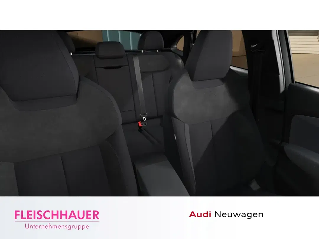Audi Q3 - Thumbnail 8