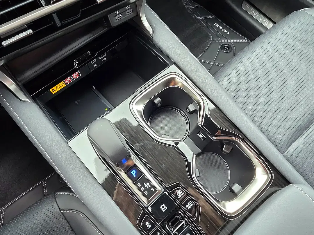 Lexus RX 450h - Thumbnail 13