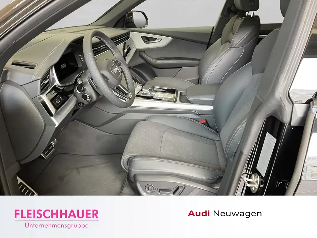 Audi Q8 - Thumbnail 11