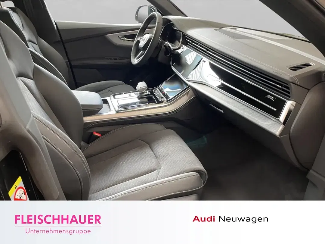 Audi Q8 - Thumbnail 8