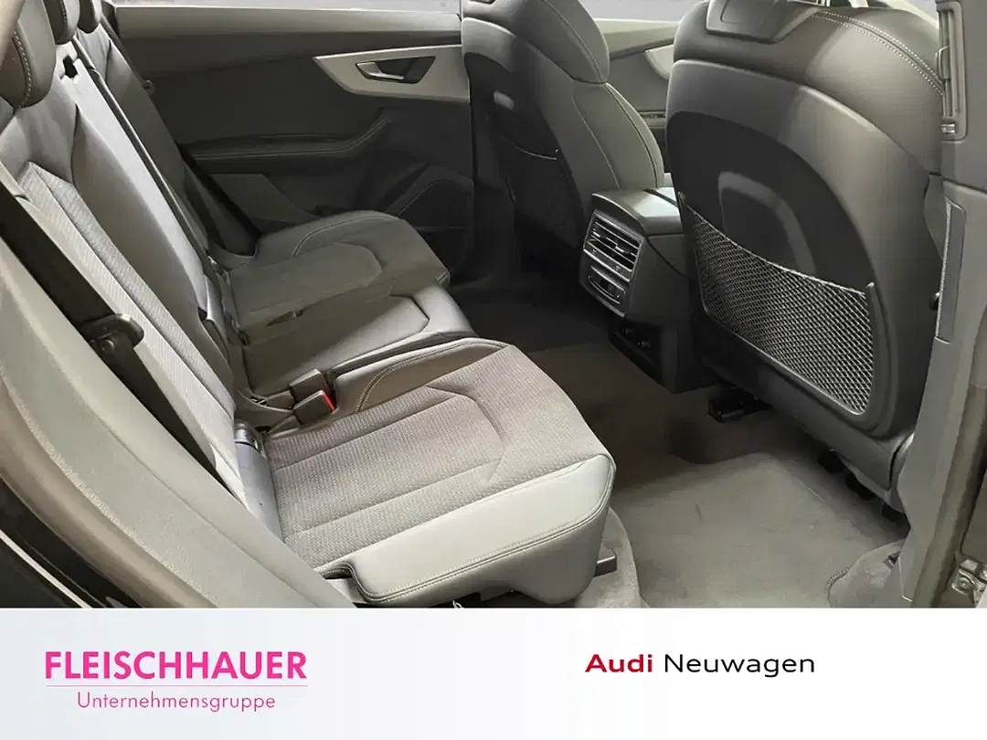 Audi Q8 - Thumbnail 9
