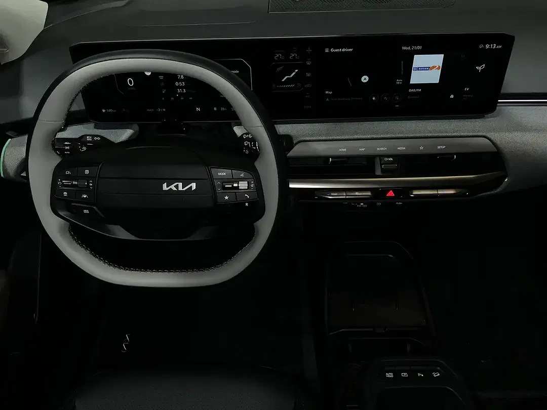 Kia EV4 - Thumbnail 11