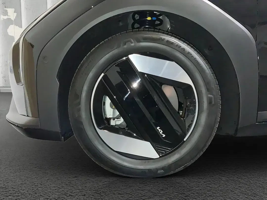 Kia EV4 - Thumbnail 8