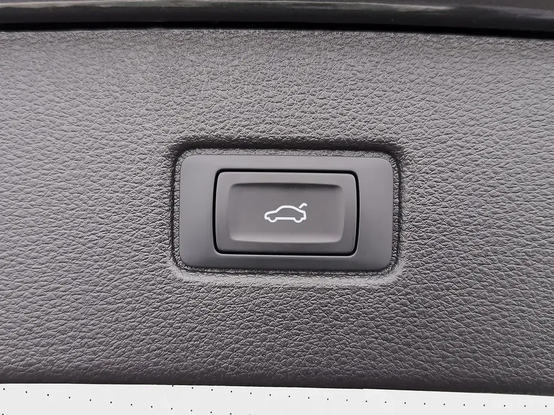 Audi Q7 - Thumbnail 13