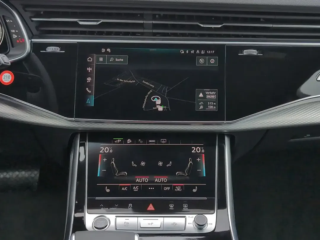 Audi Q7 - Thumbnail 6