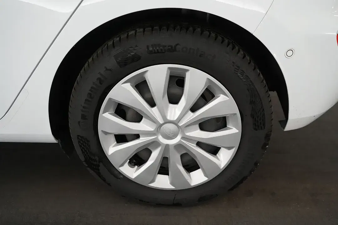 Ford Fiesta - Thumbnail 11
