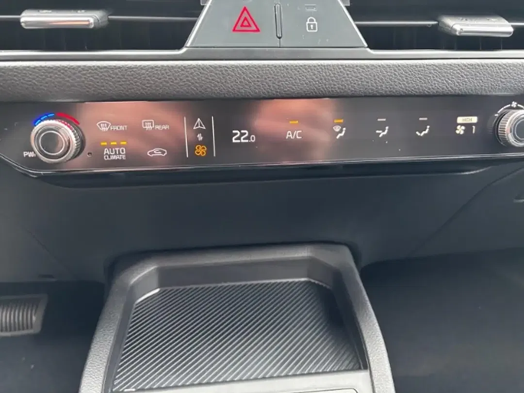 Kia Stonic - Thumbnail 15