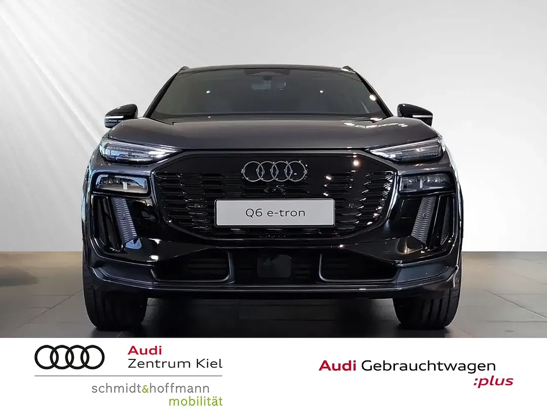 Audi Q6 e-tron - Thumbnail 2