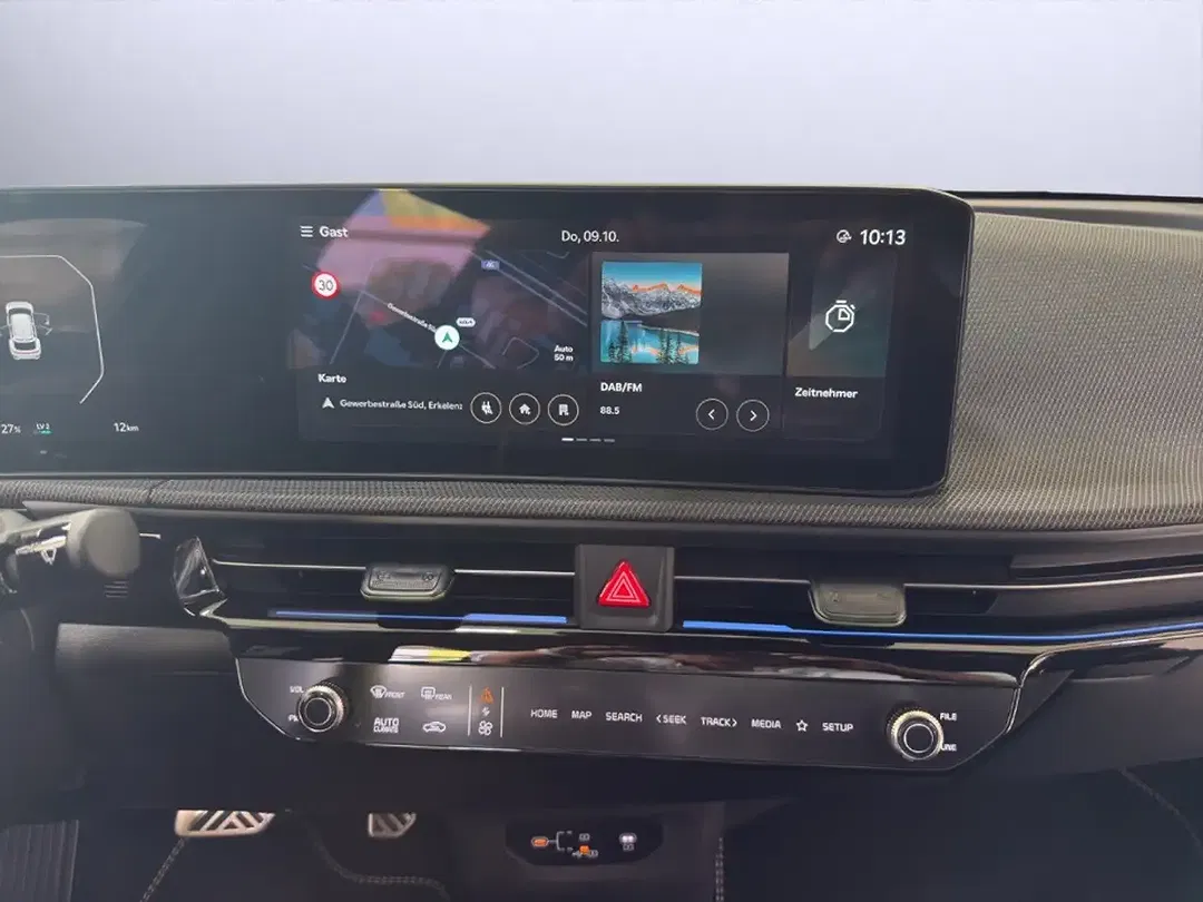 Kia EV6 - Thumbnail 12
