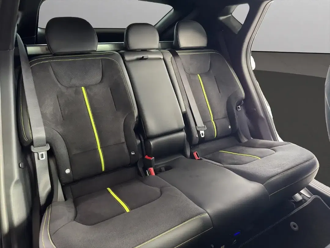 Kia EV6 - Thumbnail 9