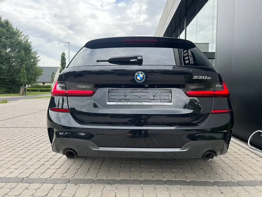 BMW 330 - Thumbnail 6